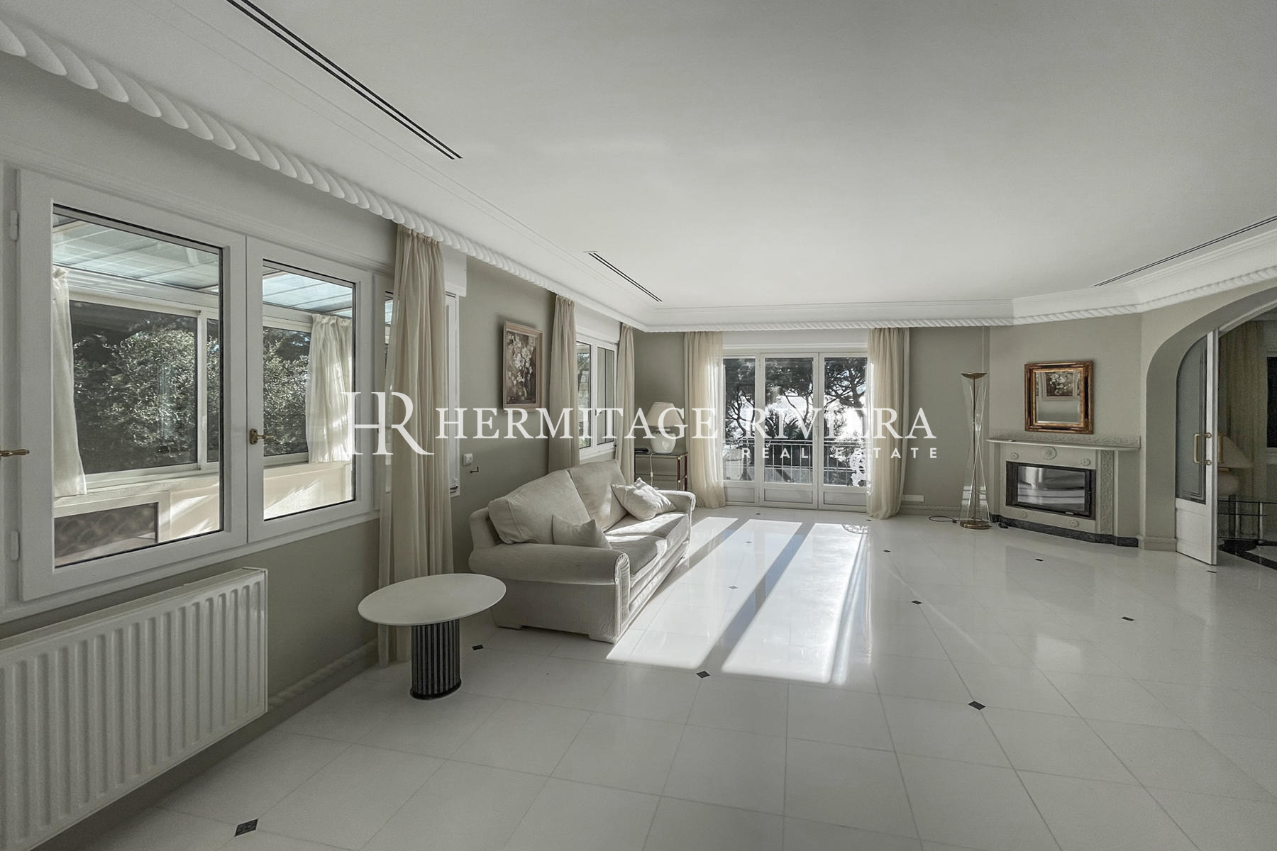 Property with views Monaco in sought after location (image 9)