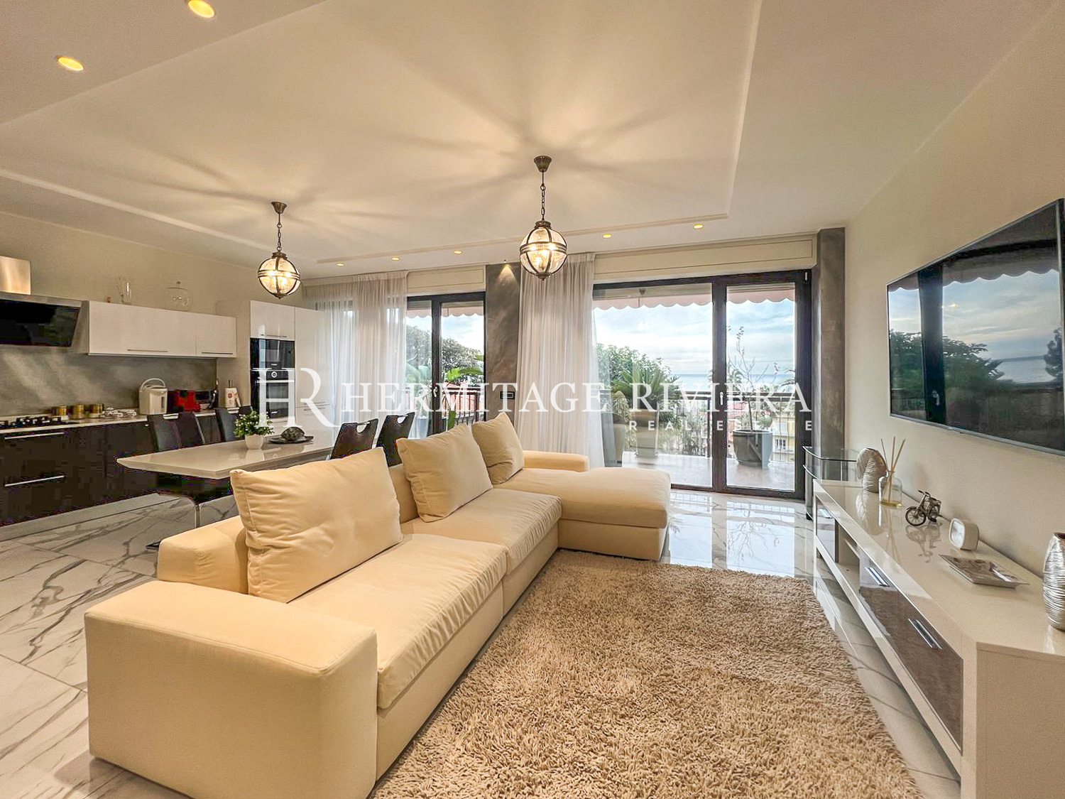 Splendid renovated apartment with terrace and sea view  (image 4)