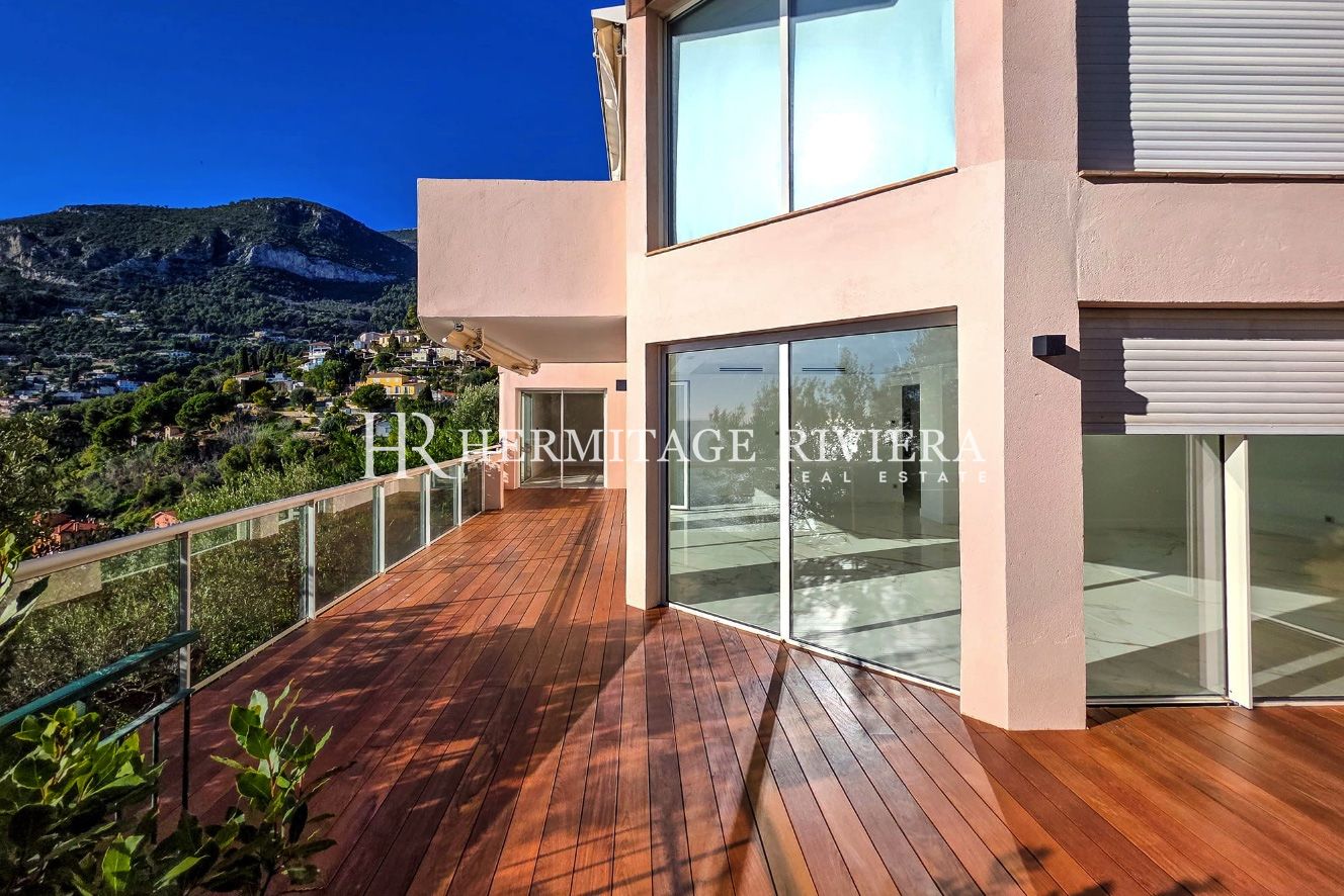 Renovated 3-bedroom apartment - View of Manco - Terrace - Parking (image 2)