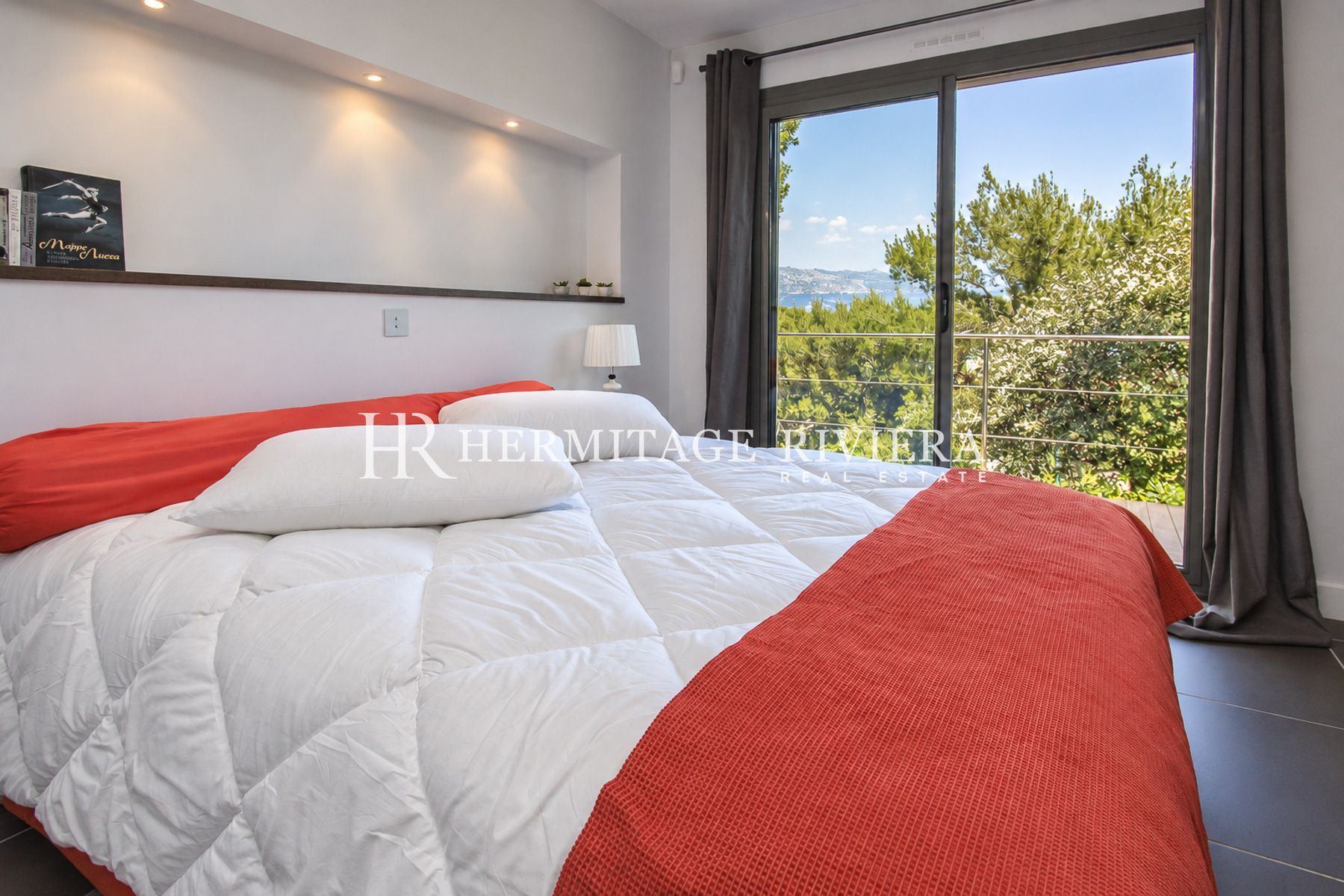 Villa in Saint-Jean-Cap-Ferrat Modern property - Panoramic sea views - Heated Pool (image 16)