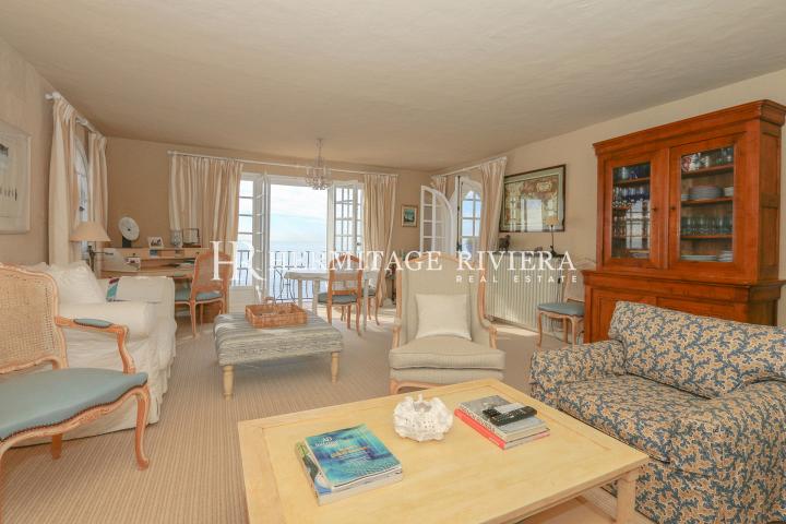 Exceptional location with direct access to the sea (image 7)