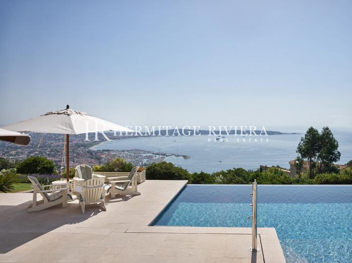 Delightful villa calm with exceptional panoramic views (image 5)