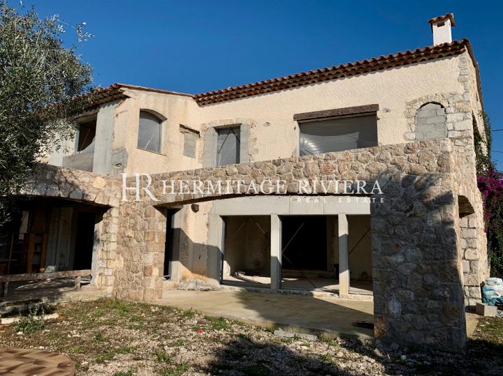 Splendid country house in calm location overlooking the bay of Nice (image 3)