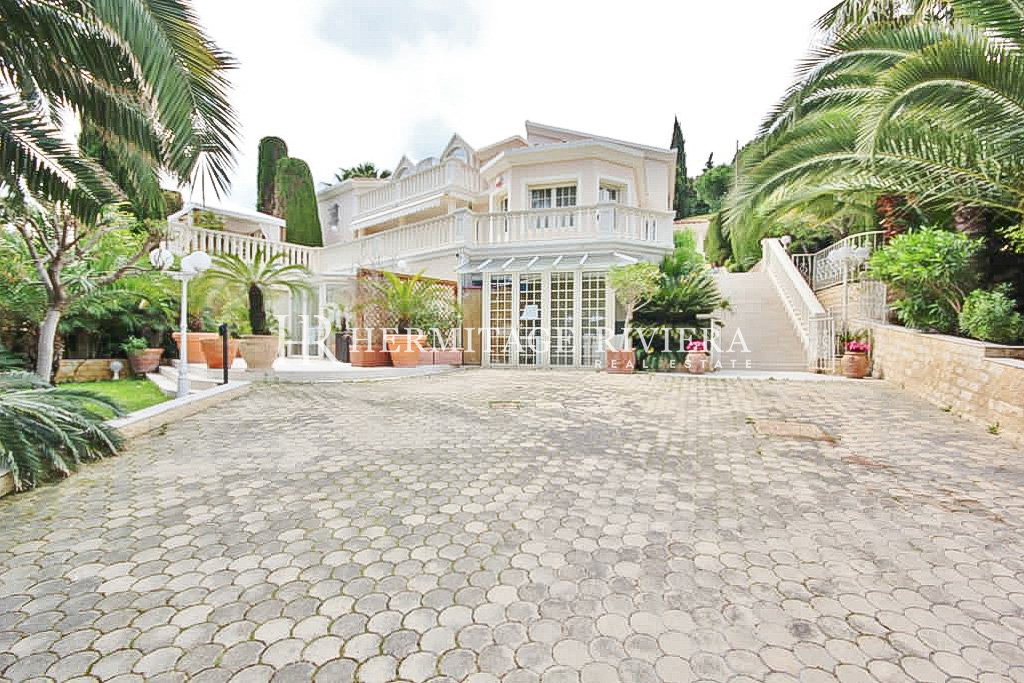 Exceptional property in residential area close Monaco (image 3)