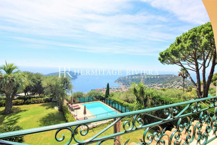 Outstanding property with panoramic view