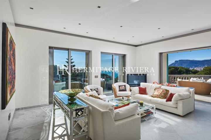 Penthouse in extraordinary setting in the private domain (image 8)