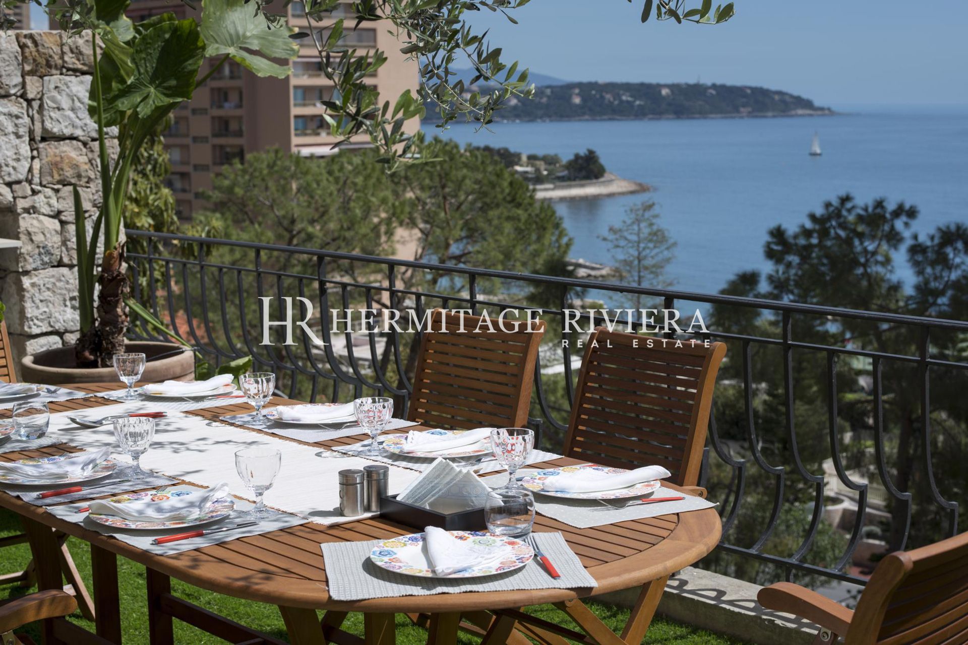 3 bedroom apartment - Luxury apartment - Terrace (image 2)