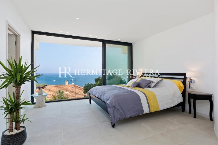 Contemporary villa in walking distance to beach (image 15)