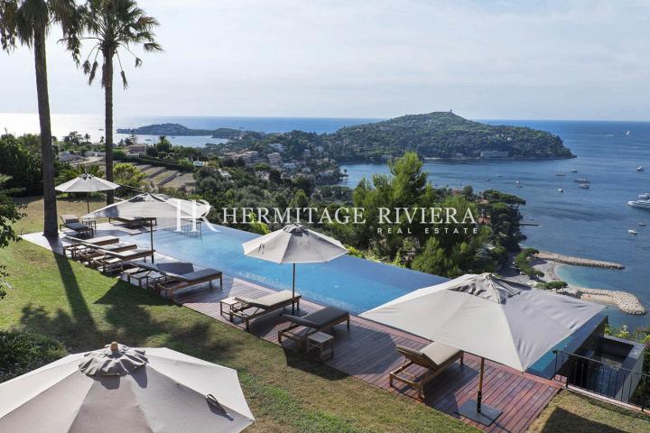 Splendid villa with view of the bay of Villefranche  (image 1)