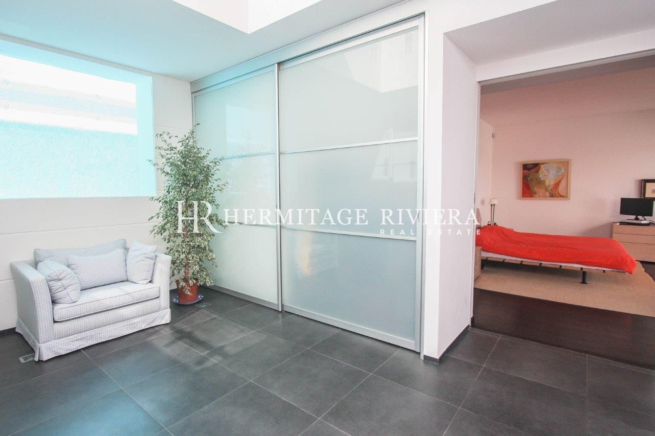 Villa contemporaine avec vue féerique mer (image 14)
