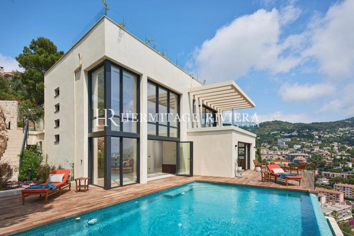 Contemporary property with stunning views  (image 3)