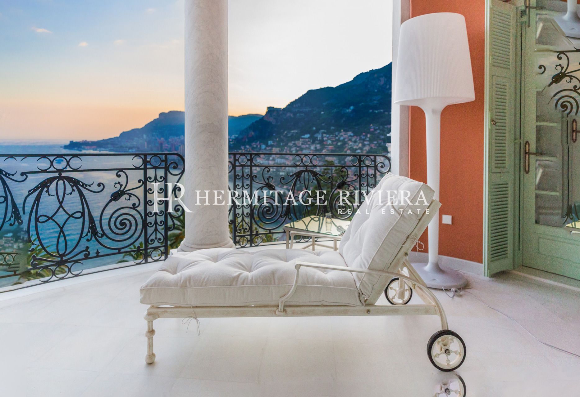 Luxury private estate - Views of Monaco  (image 15)