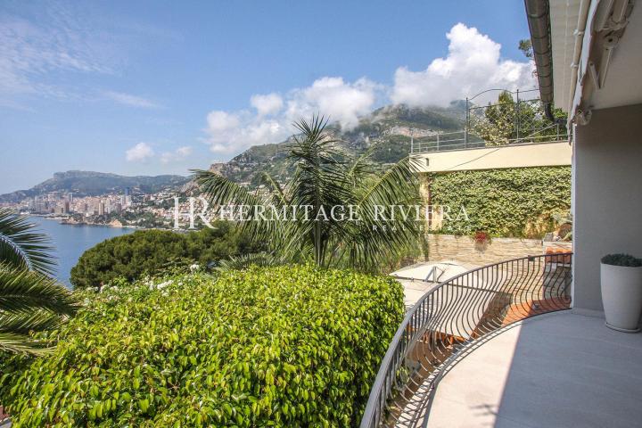 Luxuriously appointed property looking over Monaco (image 23)
