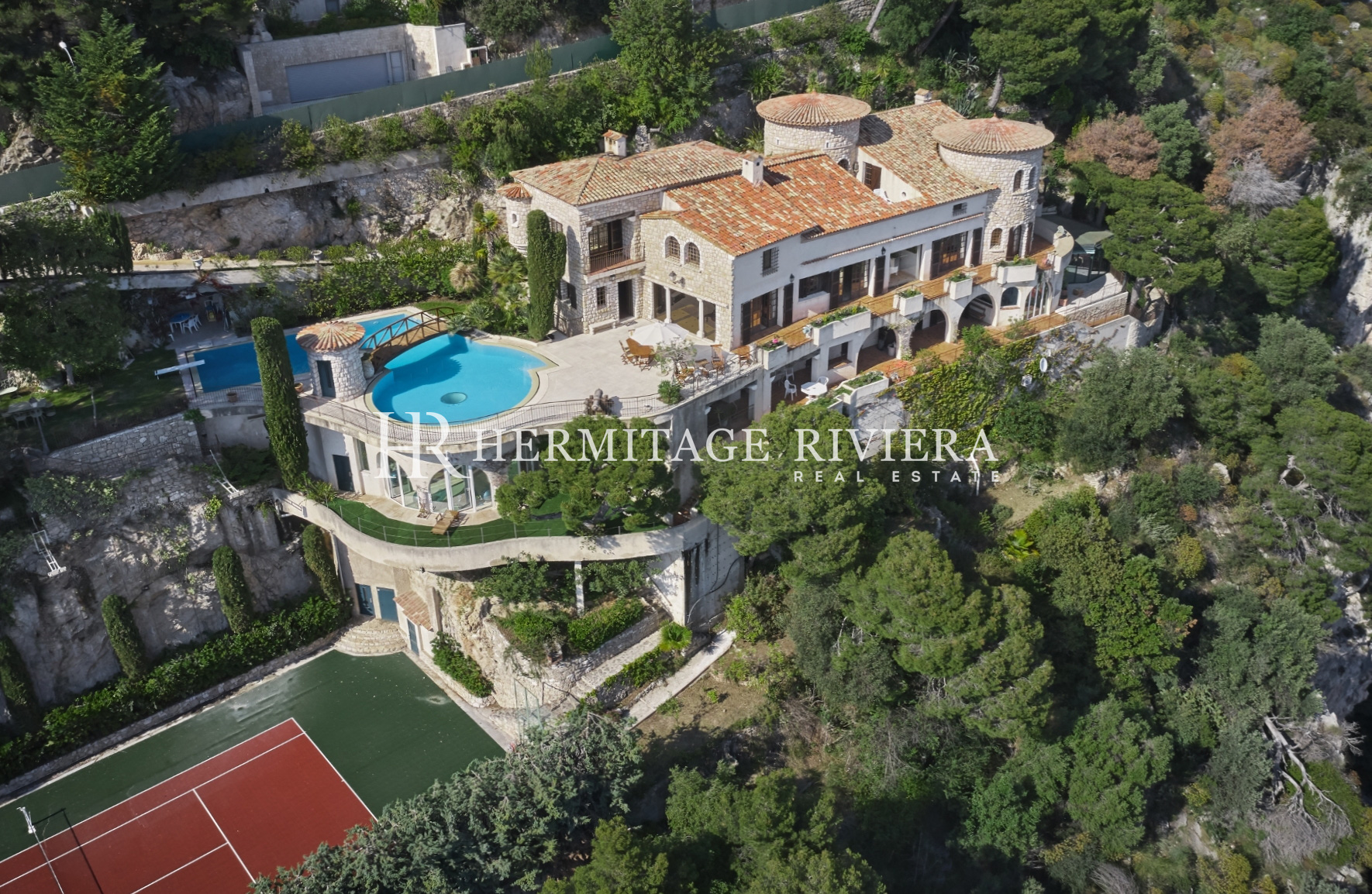Exceptional property dominating the bay of Villefranche (image 18)