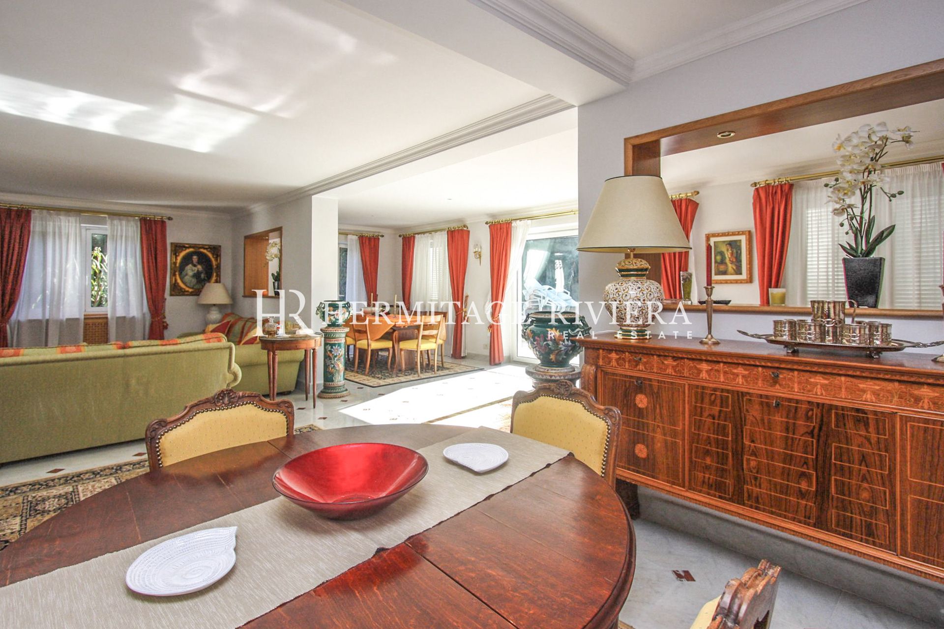 With flat garden (image 6)