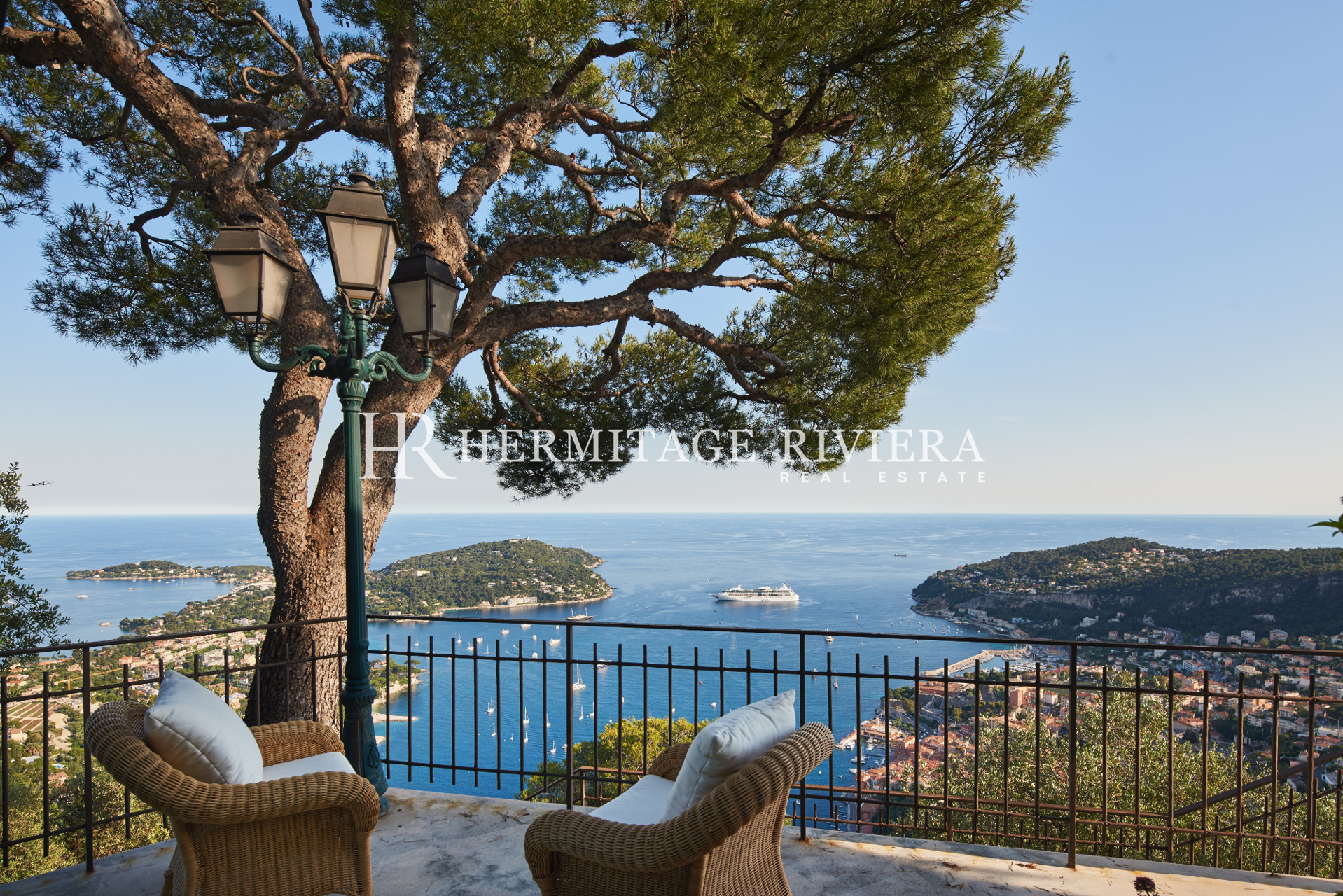 Exceptional property dominating the bay of Villefranche (image 3)