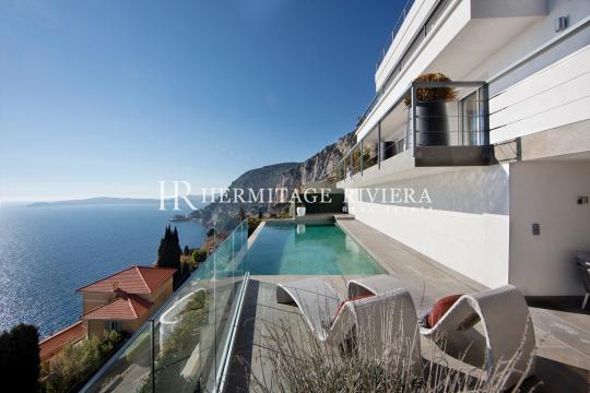 Stunning contemporary villa overlooking Mala Beach