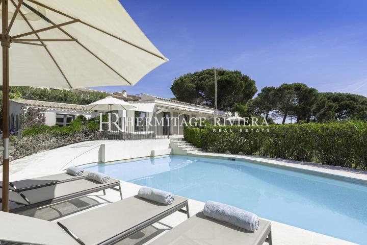 Charming property walking distance to the beach  (image 4)