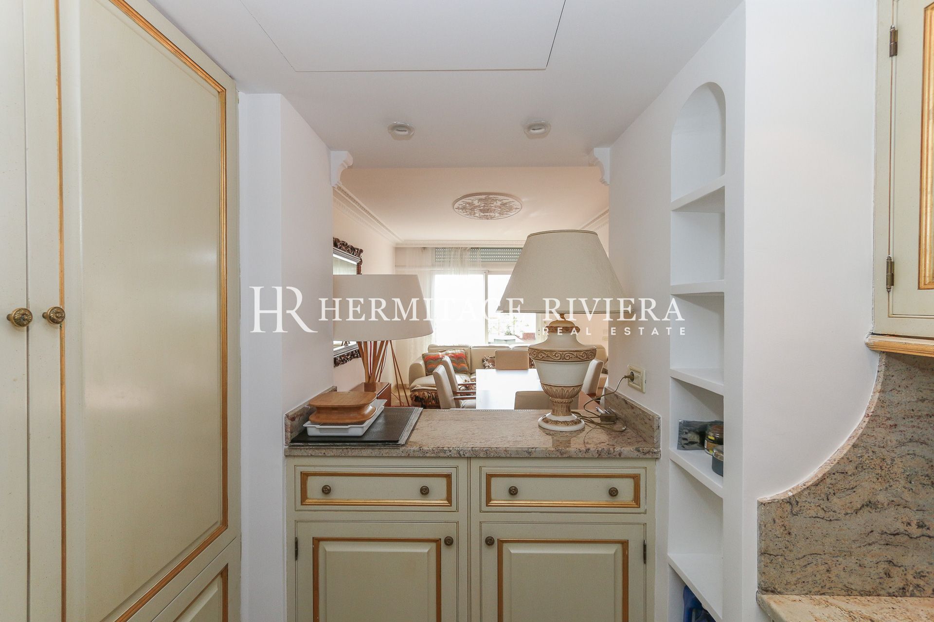 2 bedroom apartment - Duplex - View Monaco - Pool (image 13)