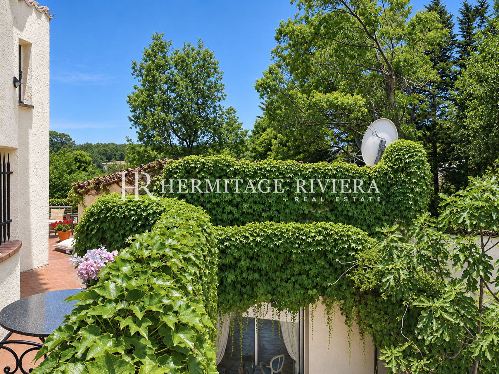 Villa i Vence Romslig hjem på rolig, flat og stor tomt (bilde 23)