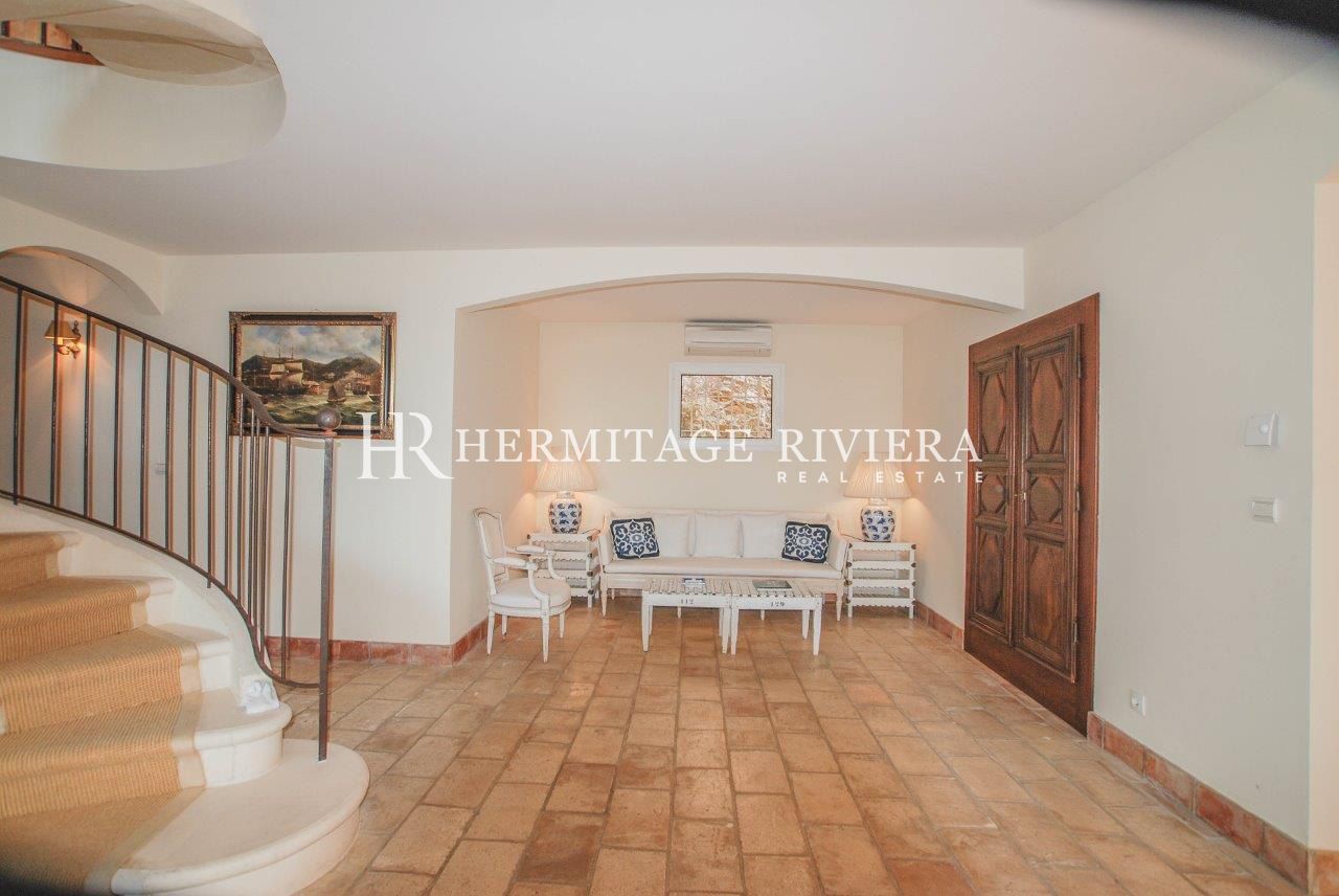 Provancal villa - Panoramic views of the bay - Pool (image 8)