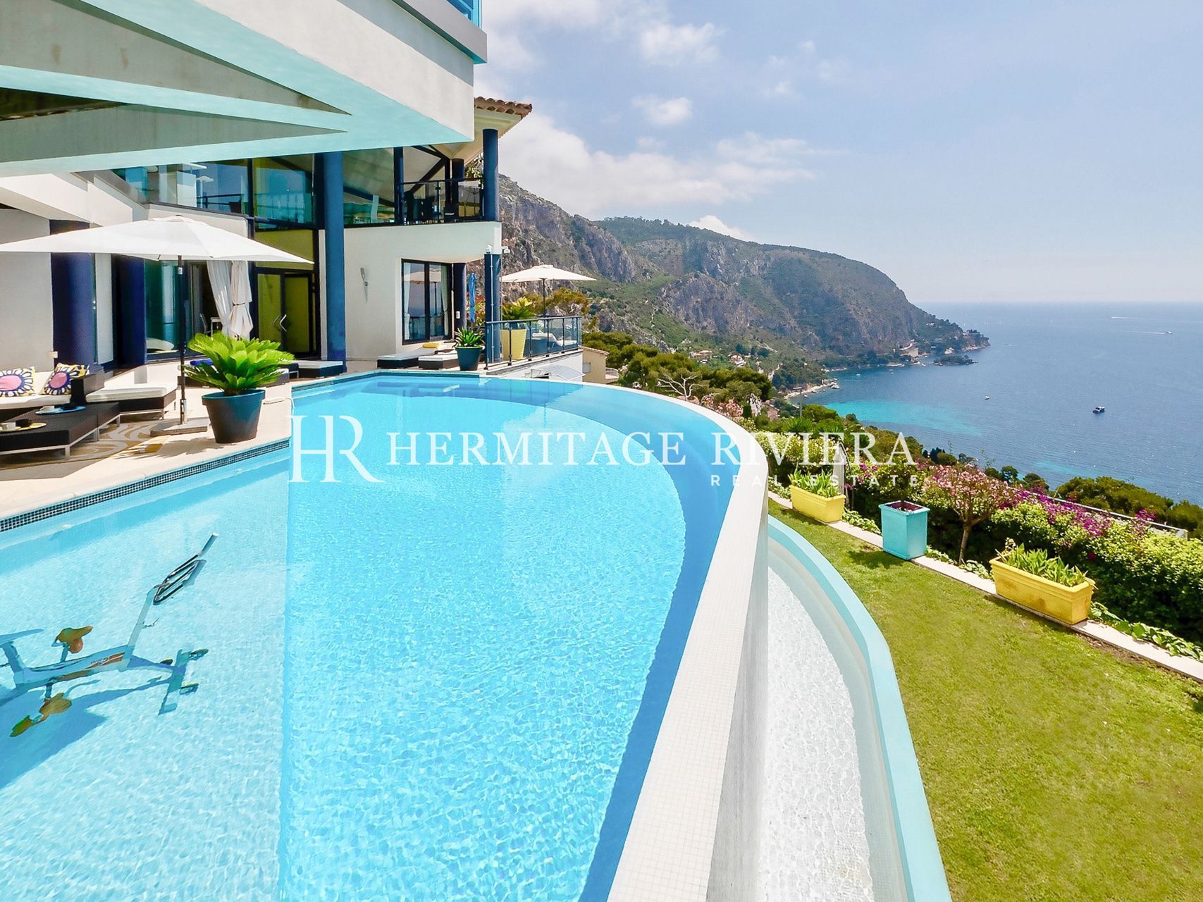 Villa moderna con vistas panorámicas al mar (imagen 4)