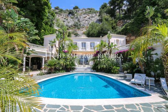 Splendid property close Monaco with panoramic sea view