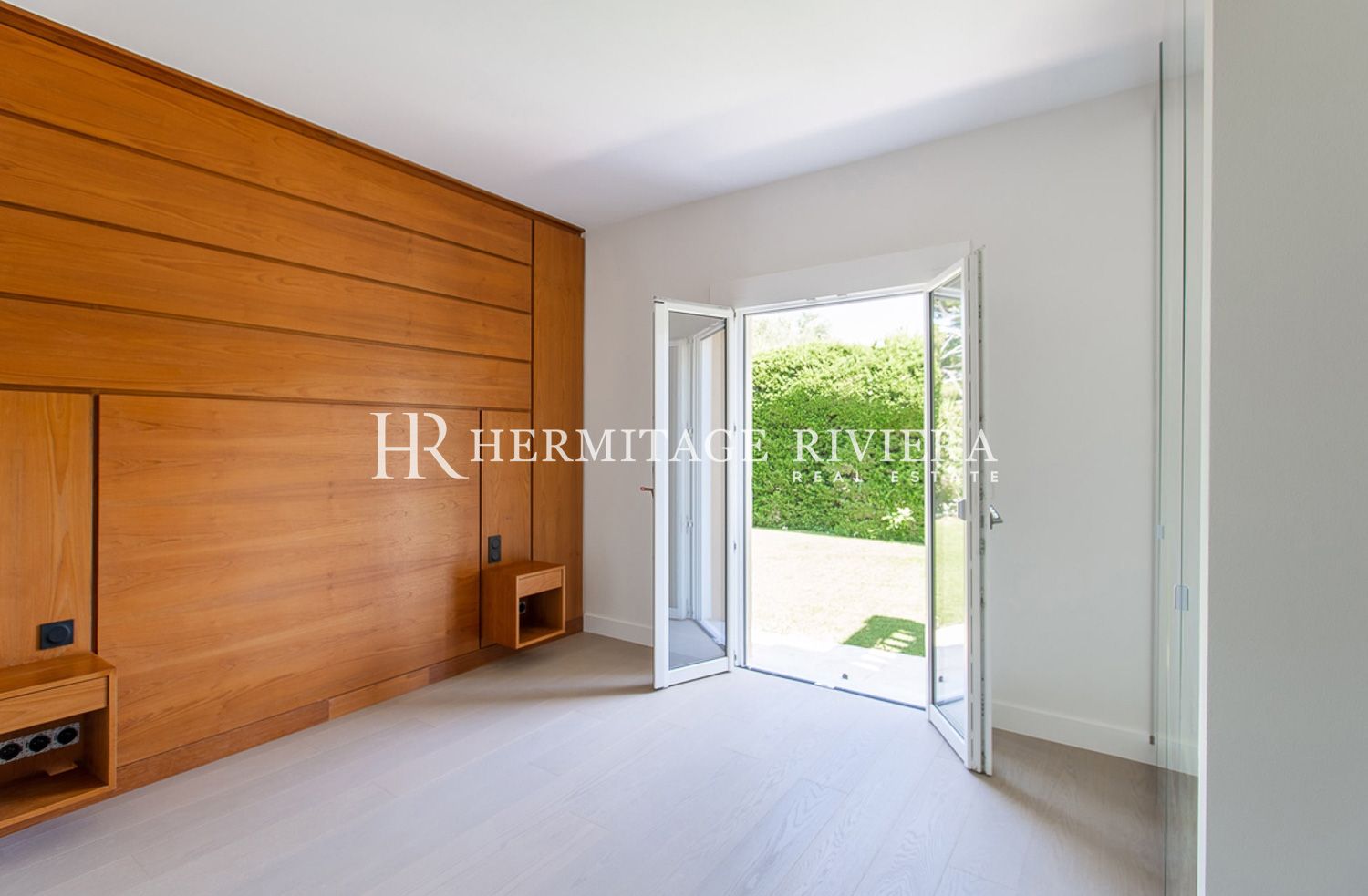 Villa in Villefranche-sur-Mer Сalm - Сlosed estate - Pool - Garden (image 14)