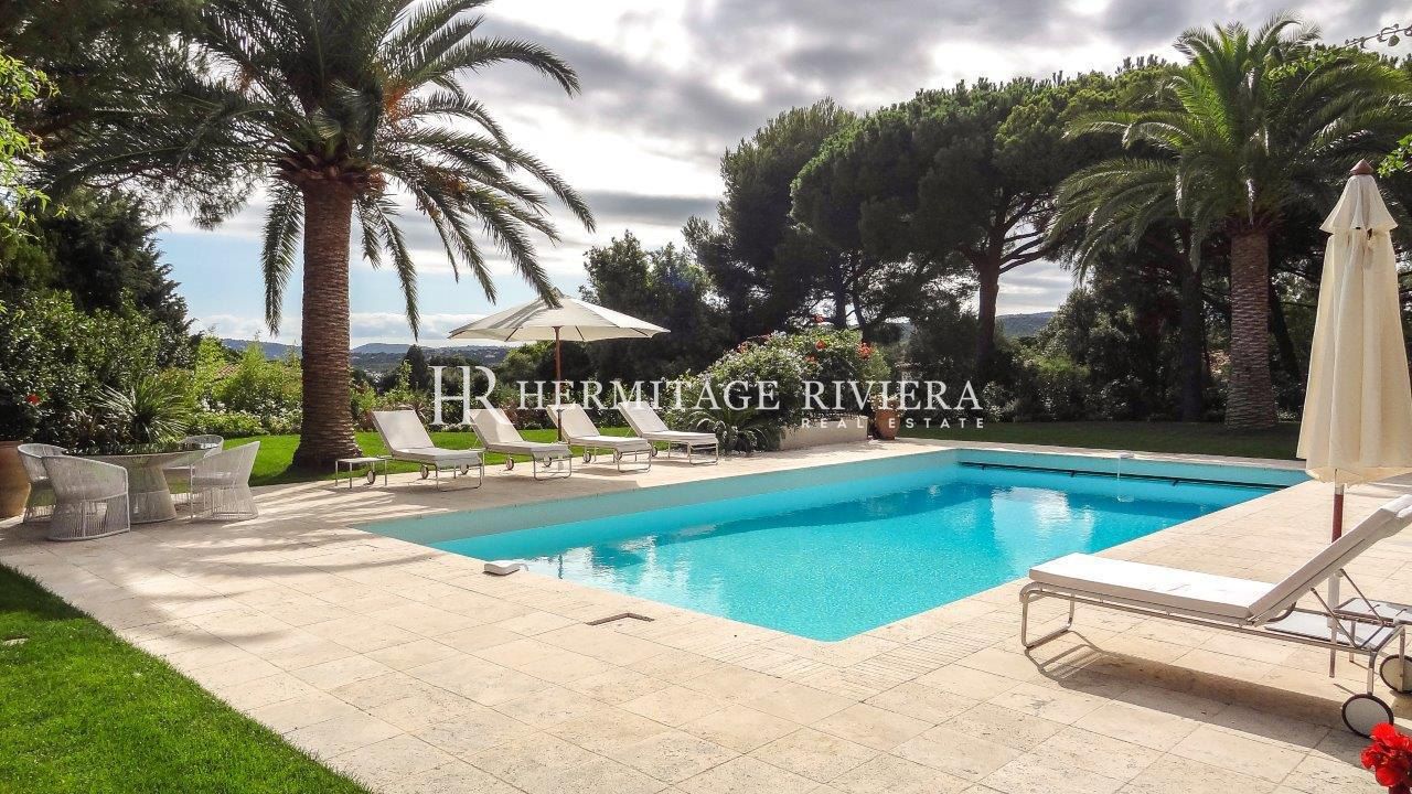 Prestigioso dominio protetto - Piscina - Vista mare (immagine 10)