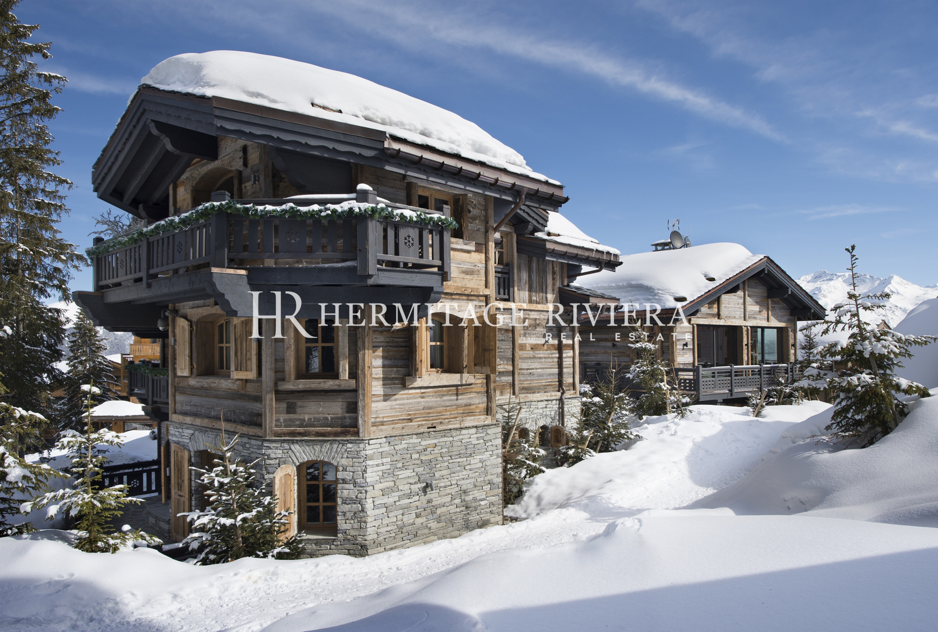 Exceptional chalet on the slopes of Bellecote Piste  (image 2)