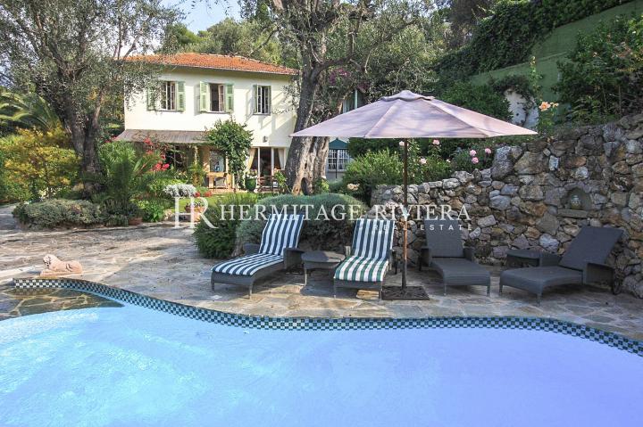 Charming property with pool close to Passable beach (image 2)