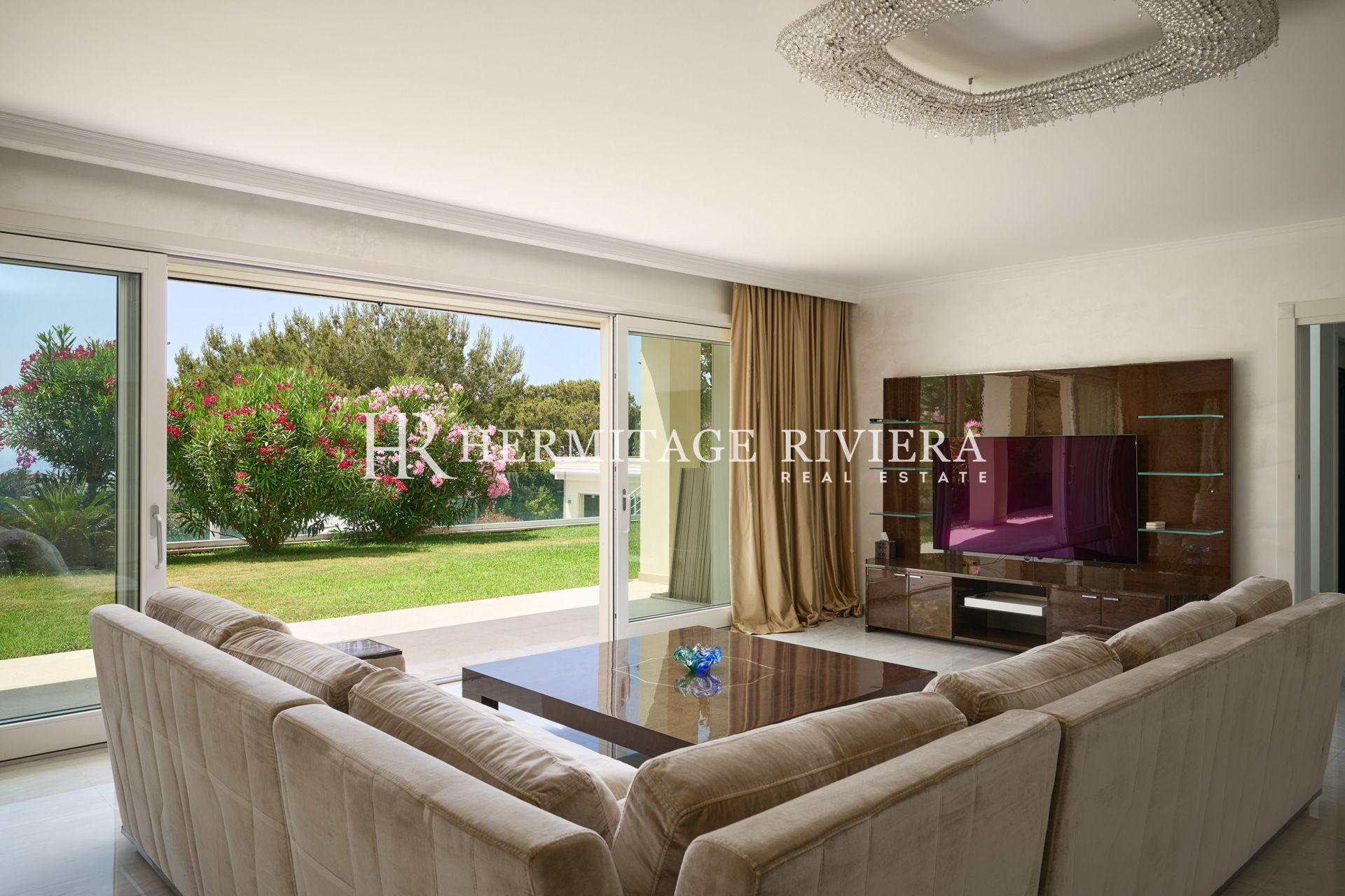 Владение из двух современных вилл - Вид на море - Бассейн (изображение 11)