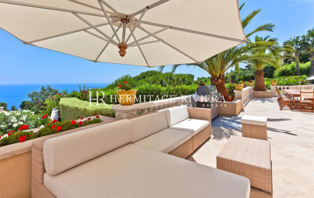 Property with a magnificent view over Bay of Cannes (image 2)