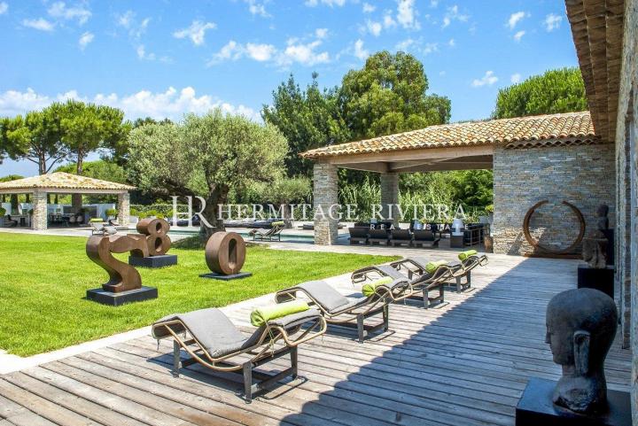 Modern property close to the beach and the center of Saint Tropez (image 3)