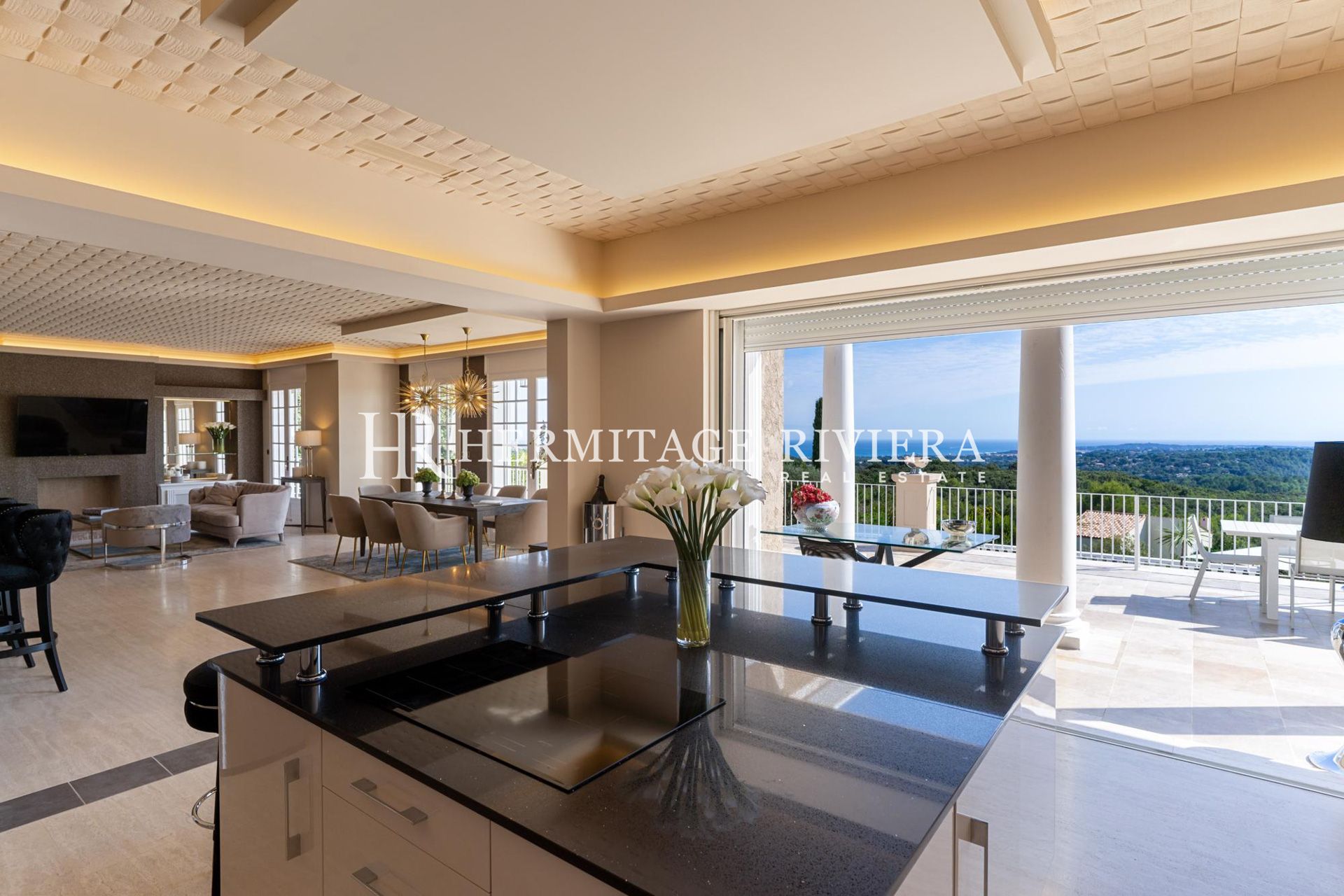 Stunning luxury property with helipad and pool (image 14)