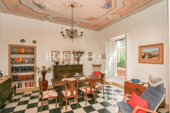 Period property with panoramic view (image 10)
