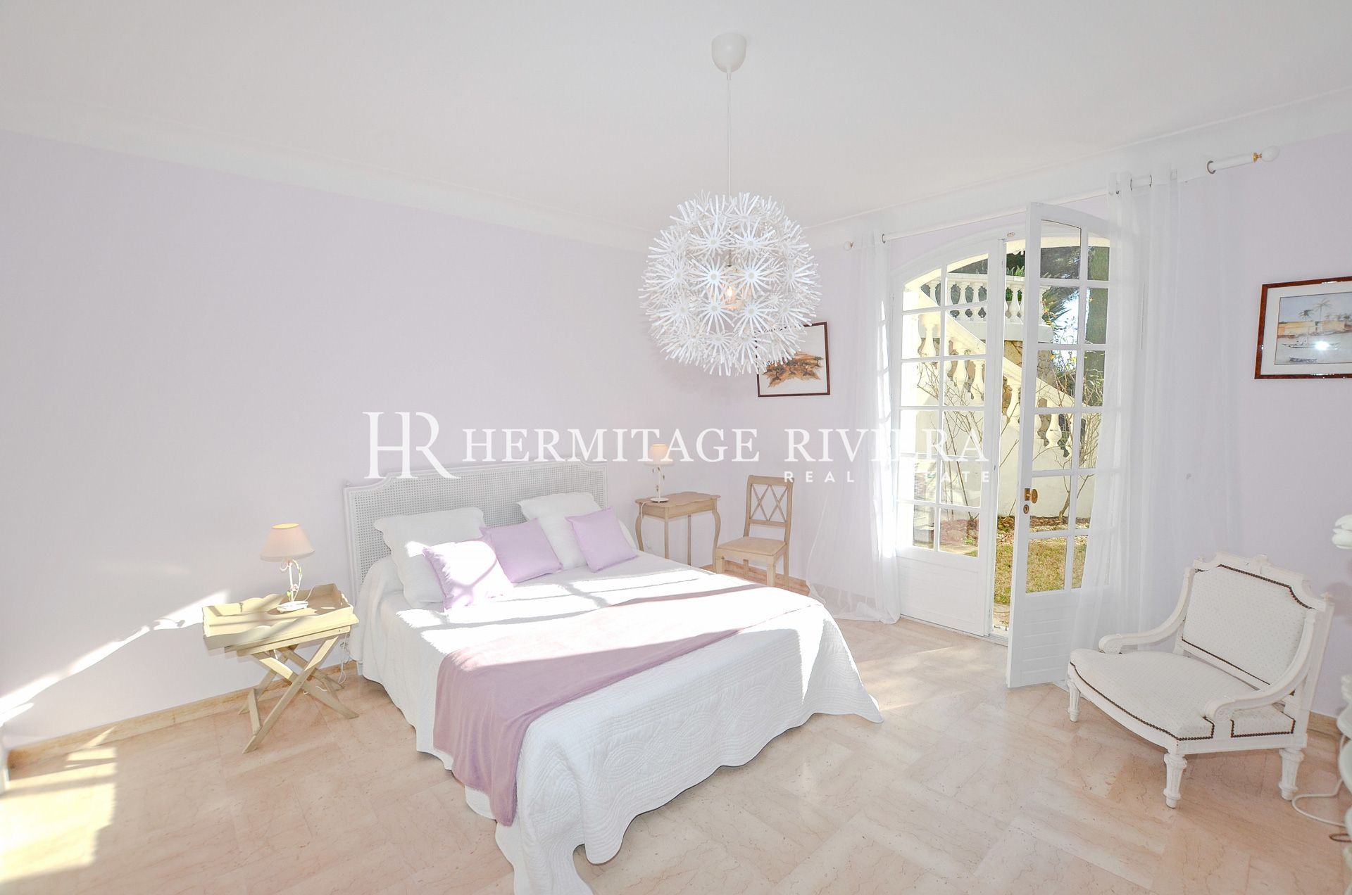 Stunning sea views - Pool - Flat garden (image 11)