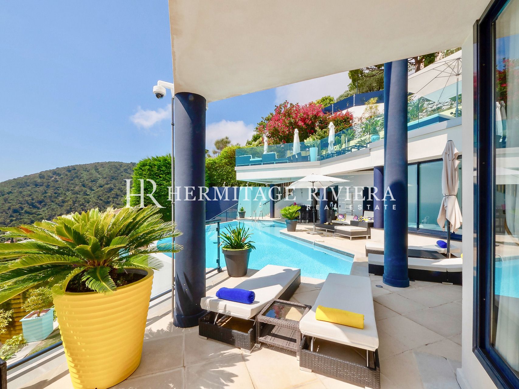 Villa moderna con vistas panorámicas al mar (imagen 3)
