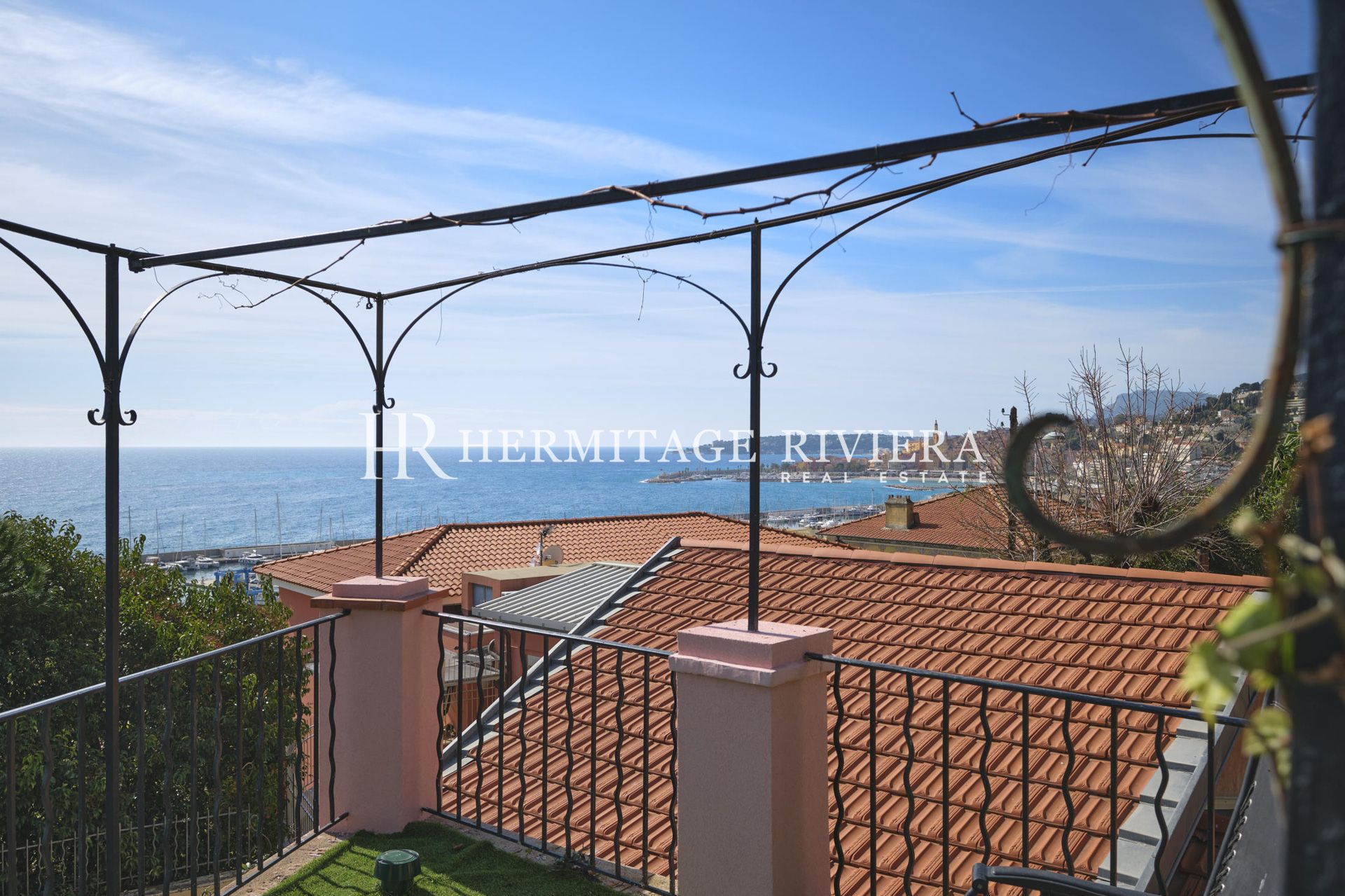 Belle Epoque villa - Sea views sea and old town - Pool - Garden (image 18)