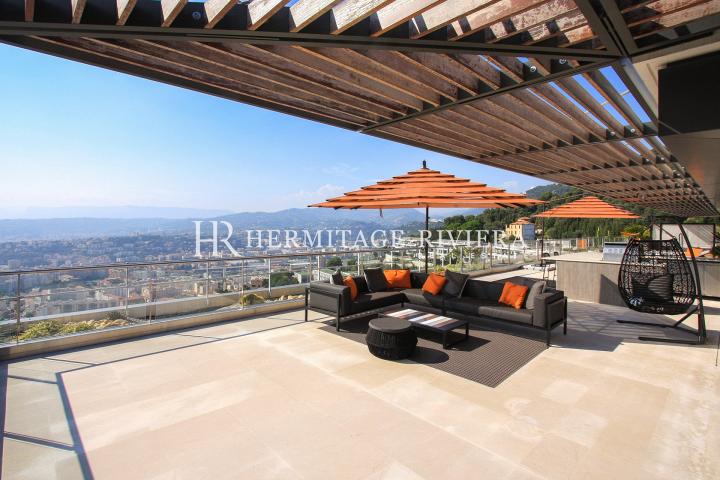 Penthouse with immense terrace  (image 2)