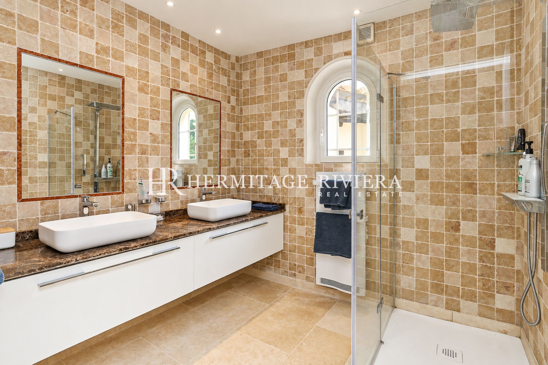 Villa i La Colle-sur-Loup Privat eiendom - Havutsikt - Flat hage - Basseng  (bilde 21)