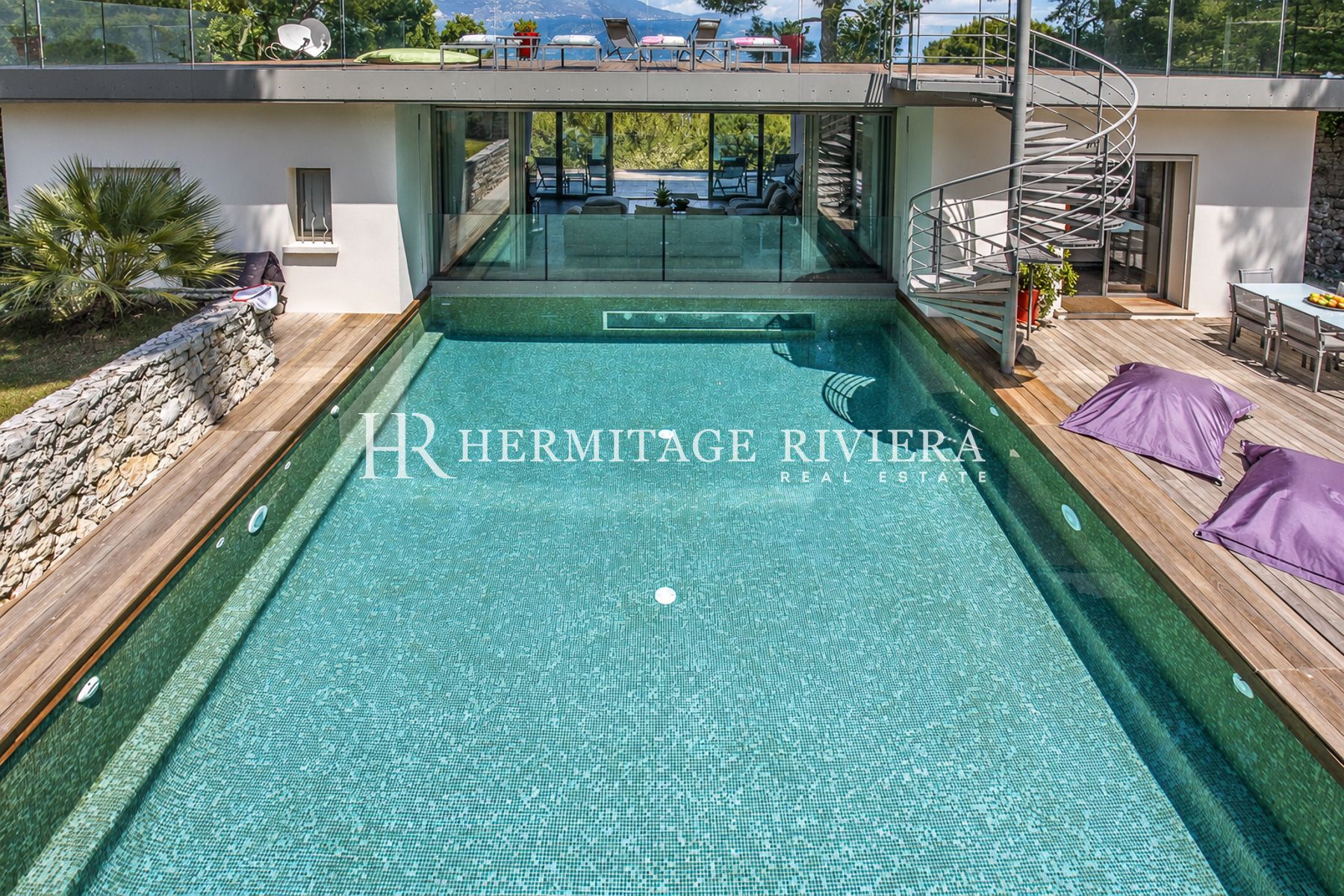 Villa in Saint-Jean-Cap-Ferrat Modern property - Panoramic sea views - Heated Pool (image 2)