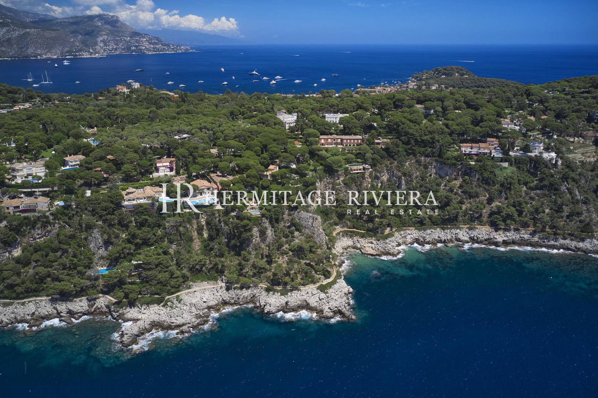 Villa fronte mare - Vista panoramica sul mare - Piscina (immagine 2)