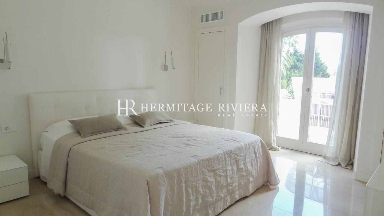 Prestigioso dominio protetto - Piscina - Vista mare (immagine 17)