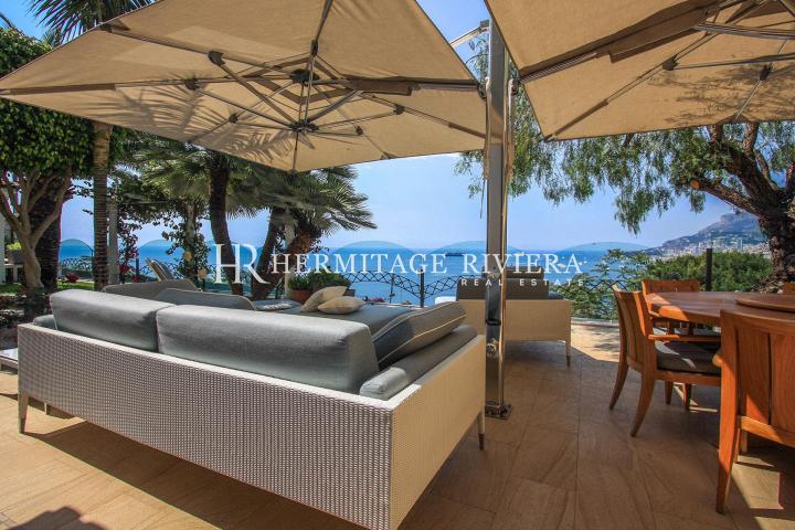Luxuriously appointed property looking over Monaco (image 8)