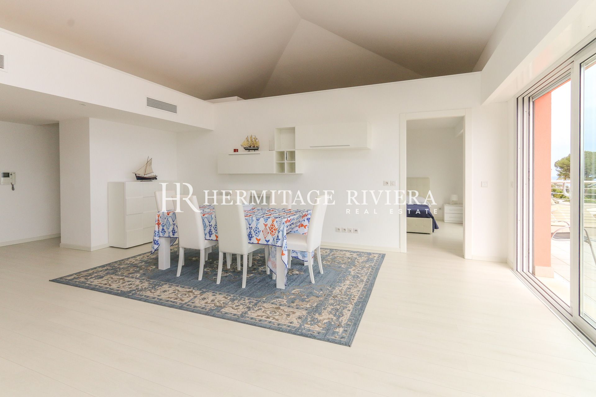 Penthouse i Menton Garavan Penthouse i nyere bolig - Tæt på strandpromenaden - Havudsigt (billede 13)