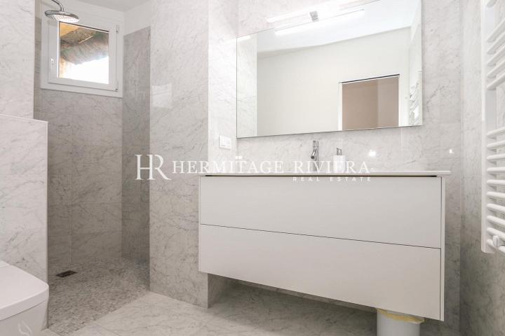 Exceptional renovated 2 bedroom apartment (image 5)
