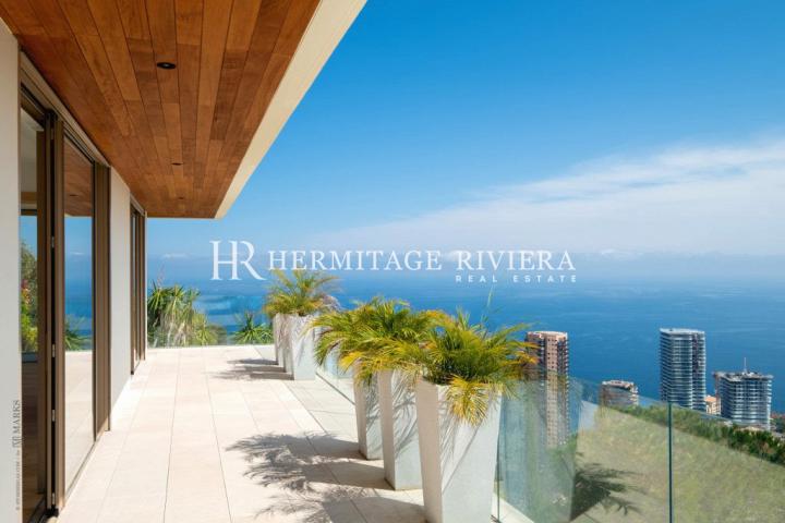 Luxury villa with view of Monaco (image 9)