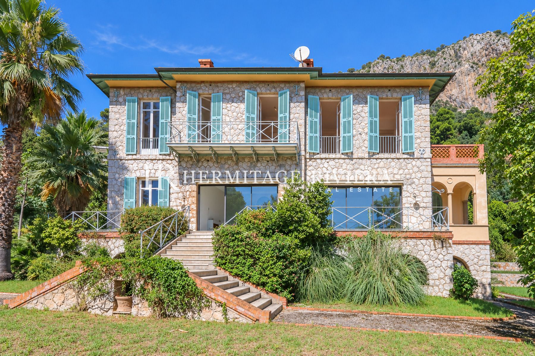Villa in Menton Garavan Elegant 19th century stone mansion with sea view (image 1)