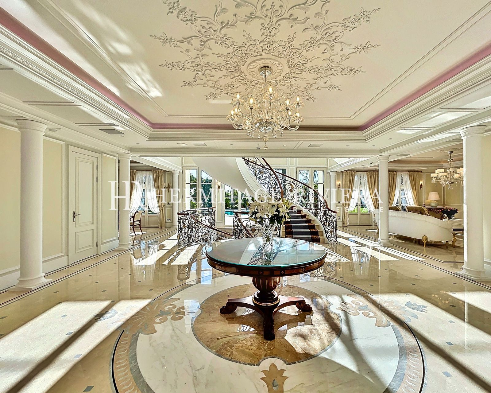 Magnificent Palace - Sea view - Tennis court - Pool (image 13)